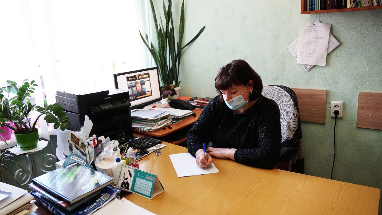 Працівники міської ради долучилися до написання Всеукраїнського радіодиктанту національної єдності